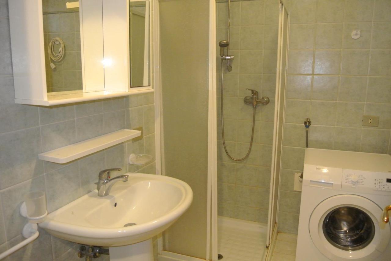 Condominio Maria Линяно Сабиадоро Екстериор снимка