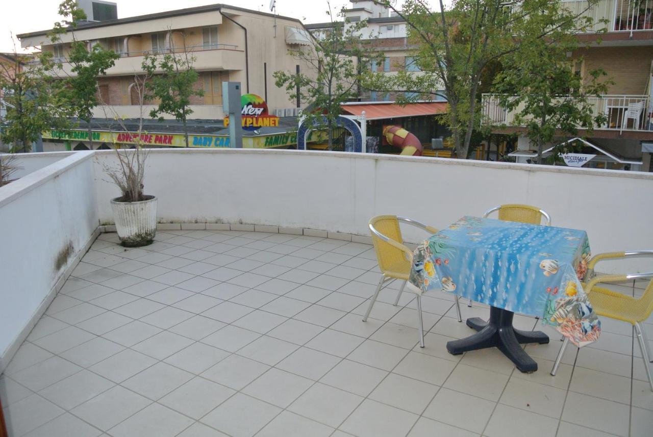 Condominio Maria Линяно Сабиадоро Екстериор снимка