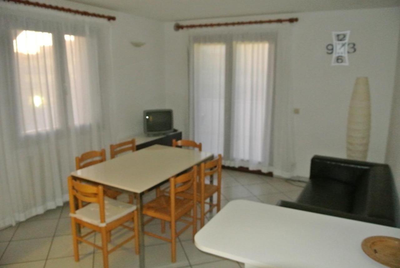 Condominio Maria Линяно Сабиадоро Екстериор снимка