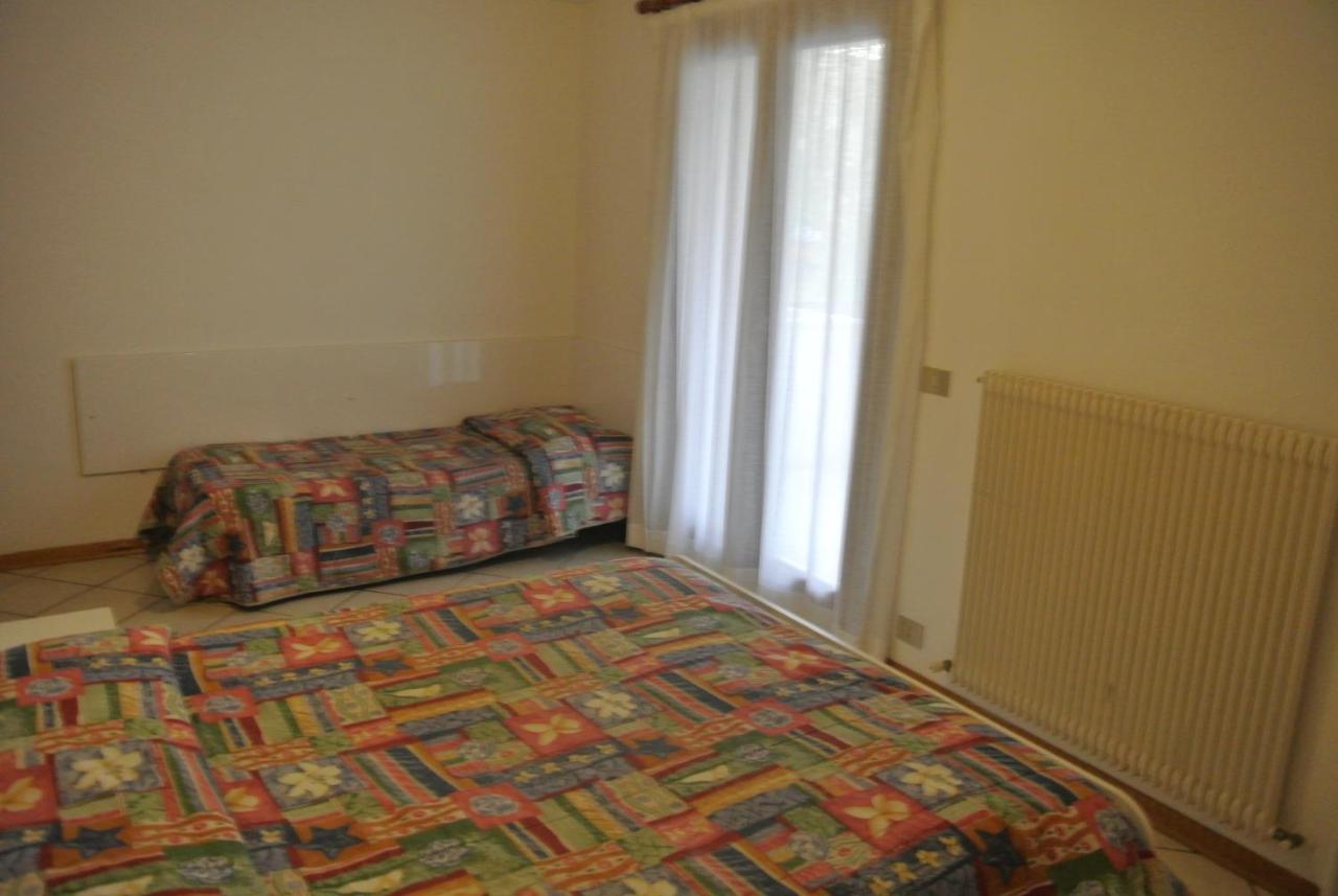 Condominio Maria Линяно Сабиадоро Екстериор снимка
