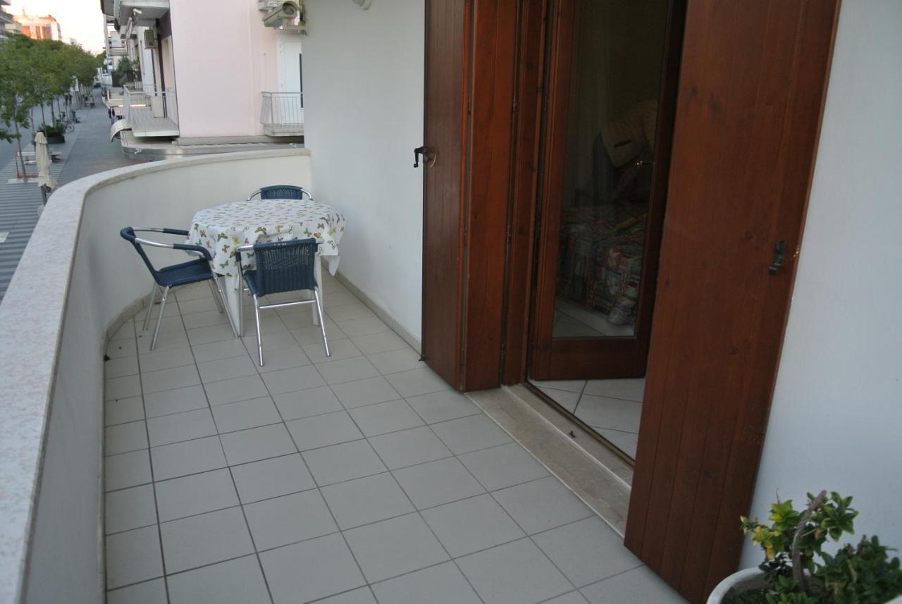 Condominio Maria Линяно Сабиадоро Екстериор снимка