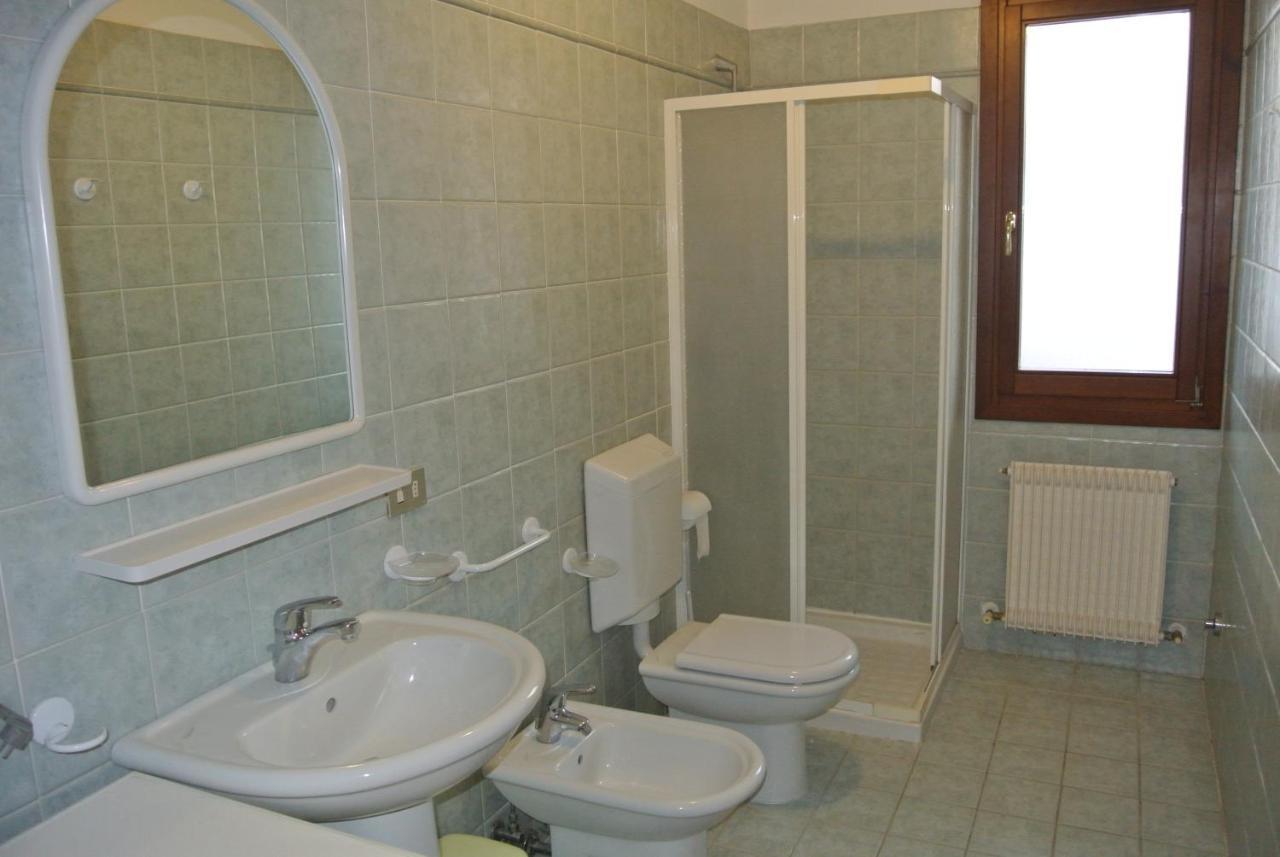 Condominio Maria Линяно Сабиадоро Екстериор снимка